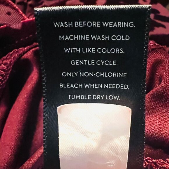 Simply Vera Vera Wang Women's Long Sleeve Burnout Velvet Lined Blouse-Large - Picture 13 of 13